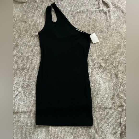 Elodie - NWT - Bodycon Ribbed 1-Strap Midi Dress - Medium - Picture 3 of 4